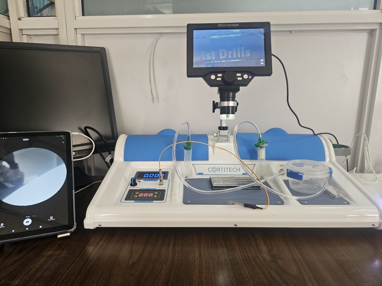 Advanced equipment for hearing aid servicing and repair